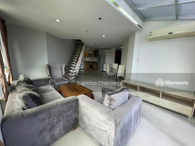 P.W.T. Mansion, Bangkok