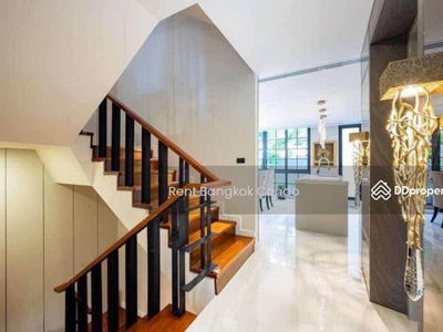 Quarter 31, Bangkok, Thailand Quarter 31, Bangkok, Thailand