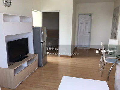 Life @ Ratchada-Suthisan, Bangkok, Thailand Life @ Ratchada-Suthisan, Bangkok, Thailand