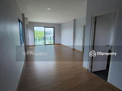 Centro Bangna, Samut Prakan, Thailand Centro Bangna, Samut Prakan, Thailand