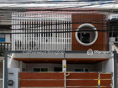 10310, Bangkok, Thailand 10310, Bangkok, Thailand