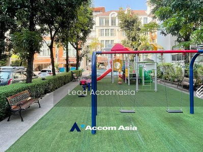 Baan Klang Krung Thonglor, Bangkok, Thailand Baan Klang Krung Thonglor, Bangkok, Thailand