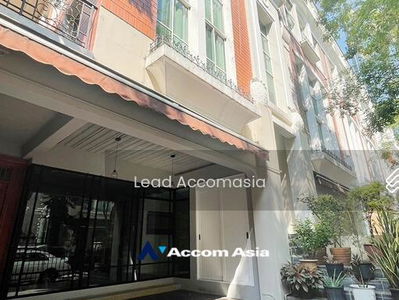 Baan Klang Krung Thonglor, Bangkok, Thailand Baan Klang Krung Thonglor, Bangkok, Thailand