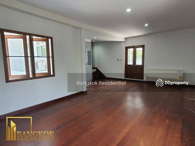 Single House in Compound, Bangkok, Thailand Single House in Compound, Bangkok, Thailand