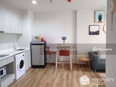 Life Sukhumvit 48, Bangkok, Thailand Life Sukhumvit 48, Bangkok, Thailand