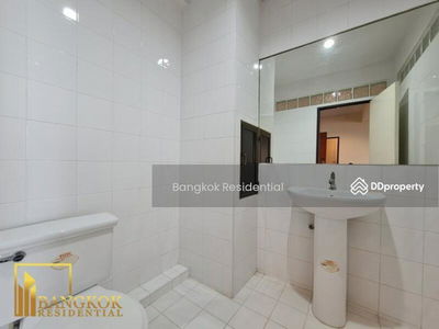 Siam Court Apartment, Bangkok, Thailand Siam Court Apartment, Bangkok, Thailand