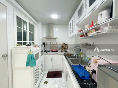 Townhome Golden Town Wong Sawang - Khae Rai, Nonthaburi, Thailand Townhome Golden Town Wong Sawang - Khae Rai, Nonthaburi, Thailand