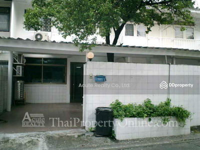 Yenarkard Residence, Bangkok, Thailand Yenarkard Residence, Bangkok, Thailand