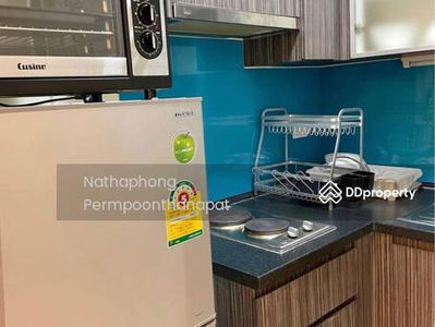 Thru Thonglor, Bangkok, Thailand Thru Thonglor, Bangkok, Thailand