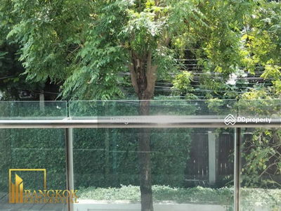 Ficus Lane, Bangkok, Thailand Ficus Lane, Bangkok, Thailand