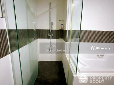 Urbana Sathorn, Bangkok, Thailand Urbana Sathorn, Bangkok, Thailand