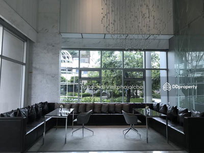 Life Ratchadapisek, Bangkok, Thailand Life Ratchadapisek, Bangkok, Thailand