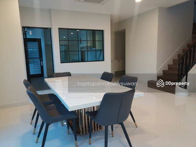 Nantawan Rama 9 New Krungthepkreetha, Bangkok, Thailand Nantawan Rama 9 New Krungthepkreetha, Bangkok, Thailand