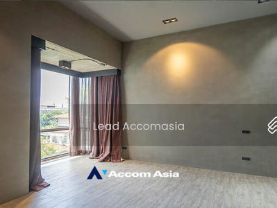 Private Swimming Pool | 4 Bedrooms House for Sale and Rent in Sukhumvit, Bangkok near BTS Ekkamai, Bangkok, Thailand Private Swimming Pool | 4 Bedrooms House for Sale and Rent in Sukhumvit, Bangkok near BTS Ekkamai, Bangkok, Thailand