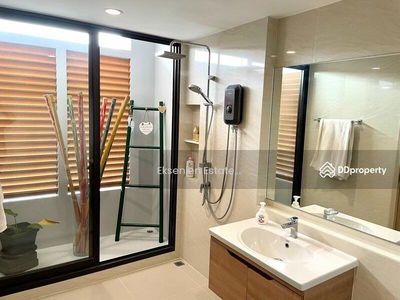 Townhouse in Pattanakarn 32, Bangkok, Thailand Townhouse in Pattanakarn 32, Bangkok, Thailand