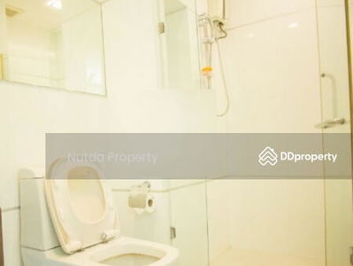 Thru Thonglor, Bangkok, Thailand Thru Thonglor, Bangkok, Thailand