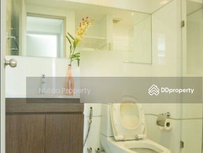 Thru Thonglor, Bangkok, Thailand Thru Thonglor, Bangkok, Thailand