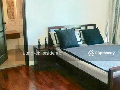 Baan Charn Issara, Bangkok, Thailand Baan Charn Issara, Bangkok, Thailand