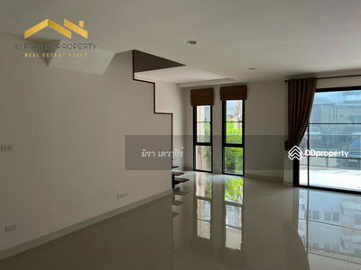 Townhome for rent 2-storey on Highway 3241 near Sriracha Tiger Zoo and J Park only 5 minutes, Chon Buri, Thailand Townhome for rent 2-storey on Highway 3241 near Sriracha Tiger Zoo and J Park only 5 minutes, Chon Buri, Thailand