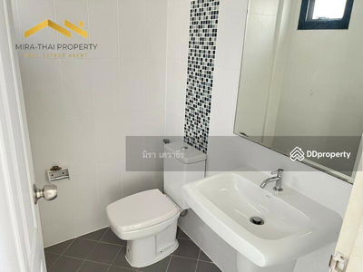 Townhome for rent 2-storey on Highway 3241 near Sriracha Tiger Zoo and J Park only 5 minutes, Chon Buri, Thailand Townhome for rent 2-storey on Highway 3241 near Sriracha Tiger Zoo and J Park only 5 minutes, Chon Buri, Thailand