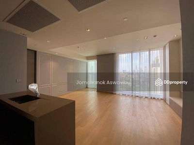 28 Chidlom, Bangkok, Thailand 28 Chidlom, Bangkok, Thailand