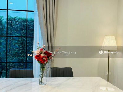 Nantawan Rama 9 New Krungthepkreetha, Bangkok, Thailand Nantawan Rama 9 New Krungthepkreetha, Bangkok, Thailand