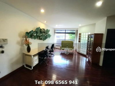 Town House, Bangkok, Thailand Town House, Bangkok, Thailand