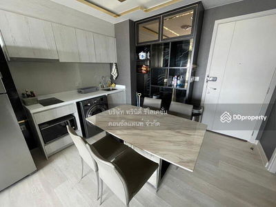 Life Sukhumvit 48, Bangkok, Thailand Life Sukhumvit 48, Bangkok, Thailand