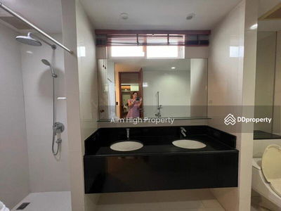 City Lakes Tower, Bangkok, Thailand City Lakes Tower, Bangkok, Thailand