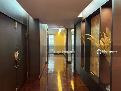 City Lakes Tower, Bangkok, Thailand City Lakes Tower, Bangkok, Thailand