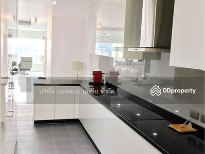 Sathorn Gardens, Bangkok, Thailand Sathorn Gardens, Bangkok, Thailand