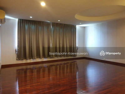 10110, Bangkok, Thailand 10110, Bangkok, Thailand