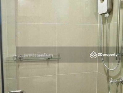 The Editor Vertical Village Sapankwai, Bangkok, Thailand The Editor Vertical Village Sapankwai, Bangkok, Thailand