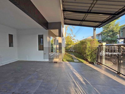 Housing in Chiang Mai, Thailand Housing in Chiang Mai, Thailand