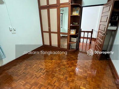 House for rent, 4 bedrooms, 5 bathrooms, 3 en-suite bathrooms. After Central Notification Ask for additional furniture for everything, Nonthaburi, Thailand House for rent, 4 bedrooms, 5 bathrooms, 3 en-suite bathrooms. After Central Notification Ask for additional furniture for everything, Nonthaburi, Thailand