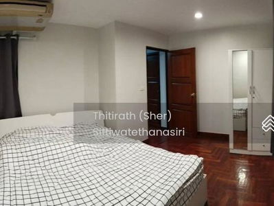 Sukhumvit Park, Bangkok, Thailand Sukhumvit Park, Bangkok, Thailand