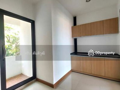 Single house in Bang Phra, near Central Sriracha, Chon Buri, Thailand Single house in Bang Phra, near Central Sriracha, Chon Buri, Thailand