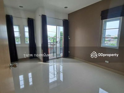 Pracha Uthit 54, Bangkok, Thailand Pracha Uthit 54, Bangkok, Thailand