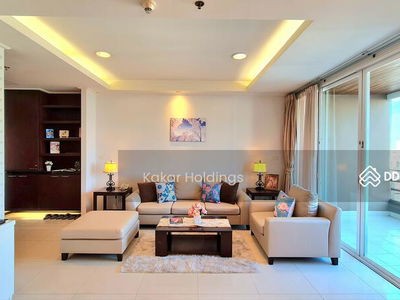 Piyathip Place, Bangkok, Thailand Piyathip Place, Bangkok, Thailand