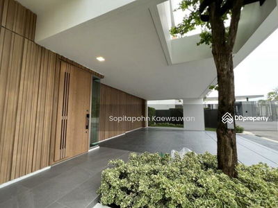 VIVE Rama 9, Bangkok, Thailand VIVE Rama 9, Bangkok, Thailand