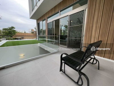 VIVE Rama 9, Bangkok, Thailand VIVE Rama 9, Bangkok, Thailand