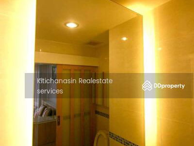 Life @ Sathorn 10, Bangkok, Thailand Life @ Sathorn 10, Bangkok, Thailand