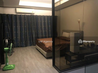 Landmark Ekamai-Ramindra, Bangkok, Thailand Landmark Ekamai-Ramindra, Bangkok, Thailand