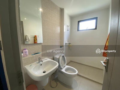 Landmark Ekamai-Ramindra, Bangkok, Thailand Landmark Ekamai-Ramindra, Bangkok, Thailand