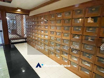 Langsuan Ville, Bangkok, Thailand Langsuan Ville, Bangkok, Thailand