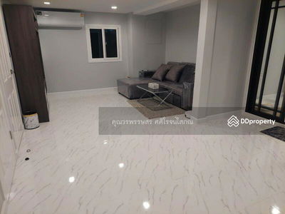 Baan Chokchai 4, Ladprao, Bangkok, Thailand Baan Chokchai 4, Ladprao, Bangkok, Thailand