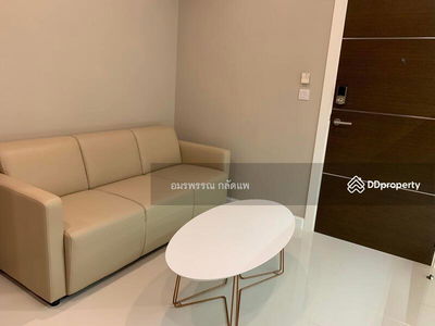 The Metropolis Samrong Interchange, Samut Prakan, Thailand The Metropolis Samrong Interchange, Samut Prakan, Thailand