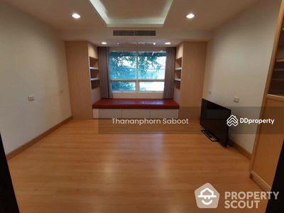 Spacious 2-Bedroom Townhouse, Bangkok, Thailand Spacious 2-Bedroom Townhouse, Bangkok, Thailand