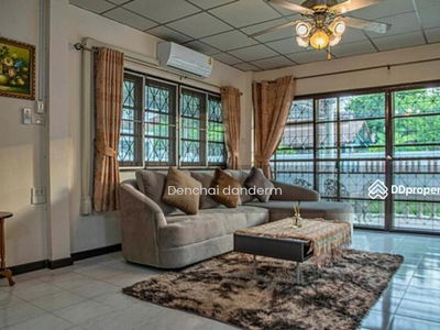 -Punnawithi Soi Sukhumvit 101, Bangkok, Thailand -Punnawithi Soi Sukhumvit 101, Bangkok, Thailand