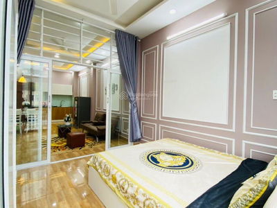 Hoang Hoa Tham Street, Vietnam Hoang Hoa Tham Street, Vietnam